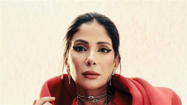 بين سيرة "الست" والكوميديا.. منى زكي تهيمن على المشهد الفني بثلاثة أعمال ضخمة.