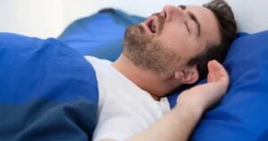 تنفس بسهولة أكبر ليلاً: أغذية مثبتة علميًا تخفف من حدة انقطاع النفس أثناء النوم.