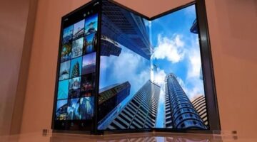 سامسونج تراهن على هاتف Galaxy ثلاثي الطي لشاشة تضاهي الأجهزة