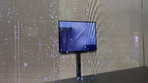 سامسونج تطوي الحدود بين الهاتف والتابلت بجهاز Galaxy Tri-Fold ذي الشاشات الثلاث