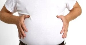 معظم حالات "الكرش" لا تحتاج حمية قاسية بل إصلاحًا للجهاز الهضمي