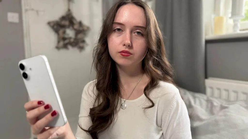 “رصدت هاتفي المسروق يتجه إلى لندن ودبي والصين” .. 117 ألف هاتف مسروق في لندن خلال العام الماضي