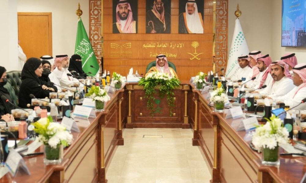 وزير التعليم يستشرف مستقبل جدة من قلب الميدان