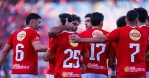 3 مراكز حائرة في تشكيل الأهلي قبل مواجهة المصري بالدوري