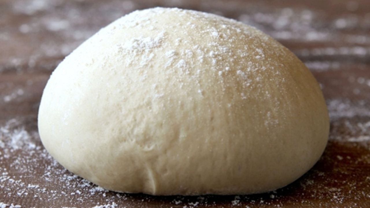 طريقة عمل عجينة العشر دقائق السعودية… نجاح مضمون 100%