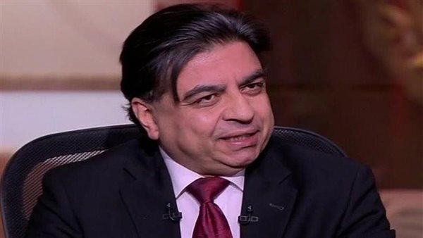 ألم الكتف الشمال.. جمال شعبان يحذر من تجاهله كعلامة لأزمة قلبية