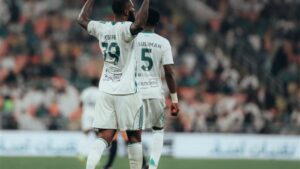 الأهلي يقلب الطاولة ويخطف فوزًا قاتلًا 2-1 ضد القادسية بالدوري السعودي