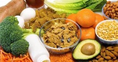 الانتفاخ والغازات في البداية: هكذا يتأقلم جهازك الهضمي مع النظام الغذائي النباتي