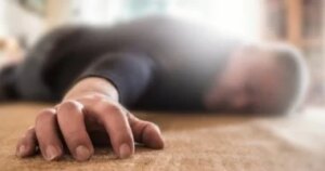 التشنجات: كيف يترجم خلل في كهرباء الدماغ إشارات الجسم إلى نوبات مفاجئة؟