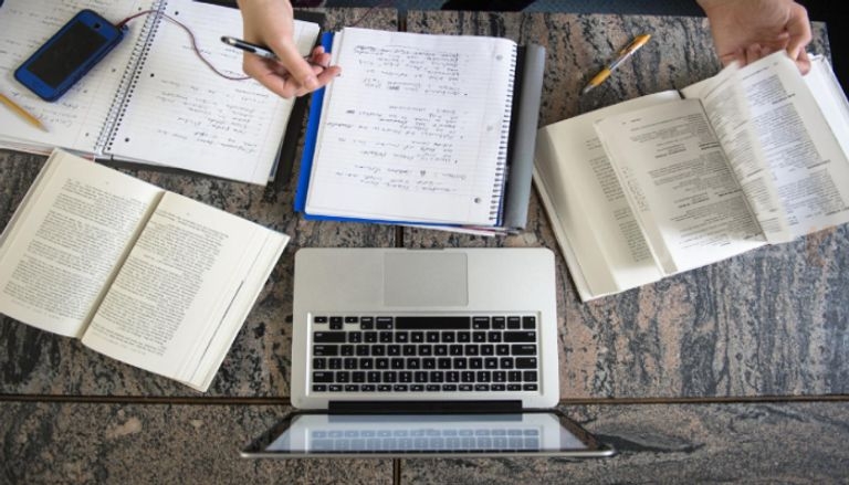 التعليم السعودية تقرر: الدراسة مستمرة في رمضان وتعلن مواعيد الدوام الرسمي الجديدة.