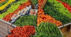 الطماطم بـ 5 جنيهات.. هدوء يسود أسعار الخضراوات والفاكهة في أسواق كفر الشيخ.