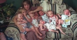 بعد 28 عامًا على الولادة التي شغلت العالم.. أين أصبح أول توائم سبعة على قيد الحياة اليوم؟