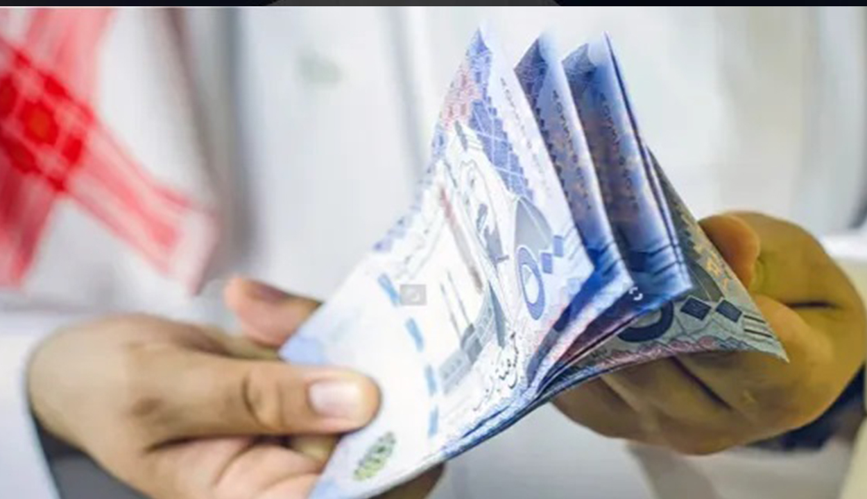 بـ625 ريال شهريًا.. احصل على قرض 30 ألف ريال مدعوم للرجال والنساء