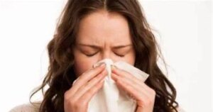 تخفيف صداع الجيوب الأنفية لا يتطلب دواءً دائمًا.. 5 خطوات منزلية بسيطة لتقليل الضغط والألم.