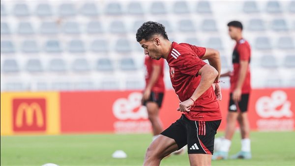 تشكيلة الأهلي.. إمام عاشور يتقدم البدلاء أمام شبيبة القبائل في دوري الأبطال