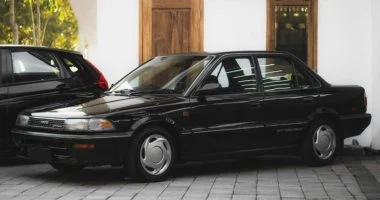 حيلة للهروب من التسوق.. روسي يفبرك حادث سرقة سيارته فيقع في قبضة الشرطة