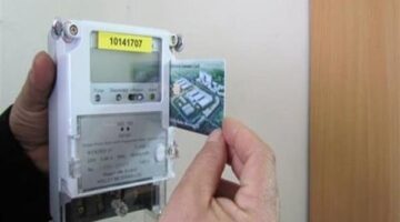 خدمة العملاء وفرق الاستهلاك خصومات إجبارية تلتهم رصيد عداد الكهرباء