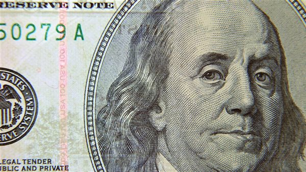 رهانات الفائدة الأمريكية تقفز بسعر الدولار إلى أعلى مستوى في 3 أشهر