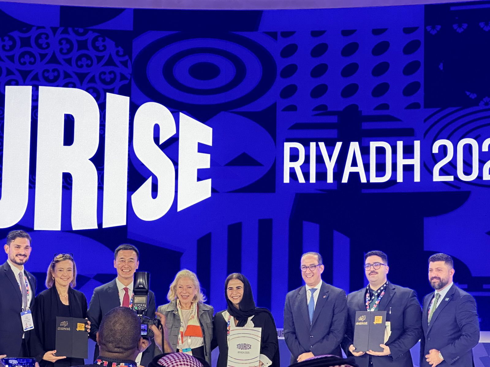 شراكة "زادك" و"سيزار ريتز" السويسرية ترفع معايير قطاع الضيافة السعودي إلى مستويات عالمية