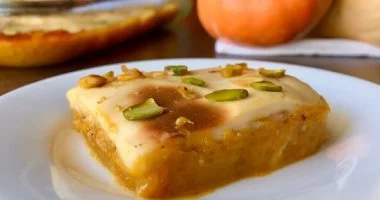 قرع العسل بالبشاميل.. خطوة واحدة تضمن لك قوامًا كريميًا وطعمًا لا يقاوم.