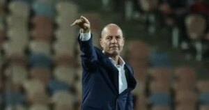 مدرب دريمز يفسر نتيجة مباراة المصري: أهدرنا فوزًا محققًا أمام المرمى.