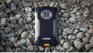 هاتف Doogee Fire 7 Pro المتين يقاوم الصدمات ويرى في الظلام.