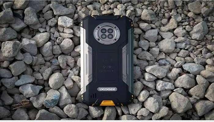 هاتف Doogee Fire 7 Pro المتين يقاوم الصدمات ويرى في الظلام.