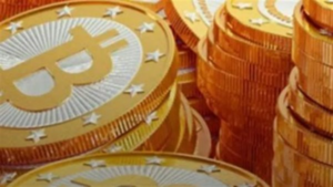 هزة عنيفة تضرب سوق العملات الرقمية.. هل انتهت موجة صعود بيتكوين؟