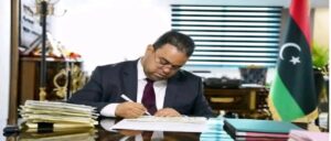 وزير التعليم الليبي رهن الحبس.. تهمته حرمان آلاف الطلاب من كتبهم المدرسية.