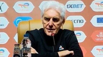 50 مباراة دولية حصاد مسيرة هوجو بروس مع جنوب أفريقيا