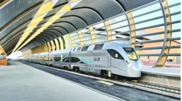 72 مليون يورو تُكلفته مواصفات أفخم قطار صحراوي وسعر الليلة.webp