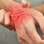 التهاب المفاصل الجوال: كيف يهاجم الجهاز المناعي مفاصل جديدة يوميًا بحثًا عن سبب أساسي