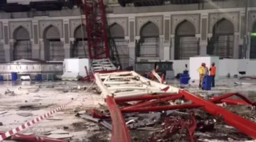 بالفيديو من الحرم رجل أمن ينقذ شخصًا حاول إنهاء حياته.webp