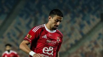 بطاقة حمراء صادمة طرد طاهر محمد طاهر خلال مواجهة المصري