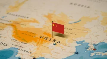 بنسبة 44 قفزة قياسية في شحنات الهواتف الأجنبية للأسواق الصينية.webp