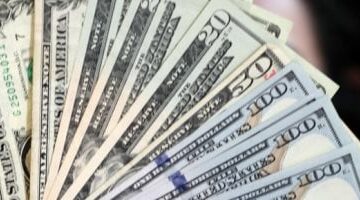 تحديثات الأسعار تحركات جديدة في سعر الدولار أمام الجنيه بالبنوك