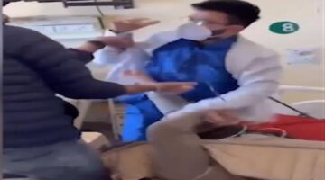 تحرك رسمي بالهند طبيب يعتدي بالضرب على مريض في مستشفى