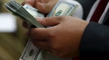 تحركات البنوك الكبرى سعر الدولار أمام الجنيه المصري في تعاملات