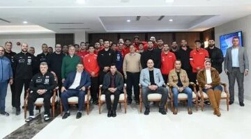 تحفيز الأبطال وزير الرياضة يجتمع بمنتخب اليد قبل انطلاق بطولة