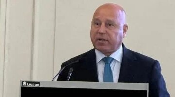 تعاون مصري عماني الوزير يبحث في ميناء صحار سبل تعزيز