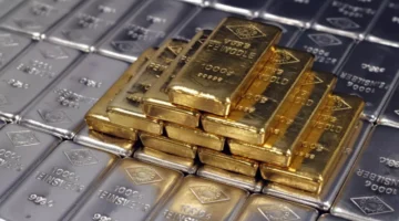 رقم تاريخي جديد أسعار الذهب تتخطى 4400 دولار والفضة تقفز.webp