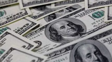 سعر الشراء يتغير قيمة صرف الدولار داخل البنك المصري الخليجي