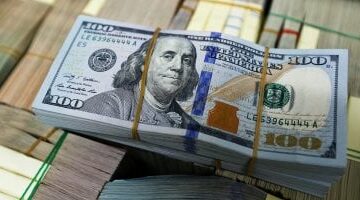 سعره بالبنك المركزي تقلب مفاجئ في صرف الدولار أمام الجنيه