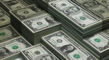 سعره بالبنوك تراجع جديد في قيمة الدولار مقابل الجنيه بتداولات