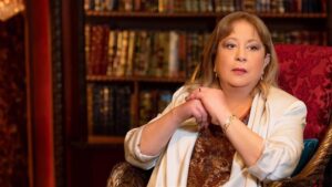 سمية الألفي تكشف قصة أجهاض 12 مرة وتأثيرها على مسيرتها الفنية والحياتية