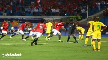 شاهد مجانًا قائمة القنوات الناقلة لمباراة مصر وزيمبابوي في كأس.webp