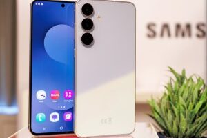 صدمة الأداء هاتف Galaxy S25 FE يسقط أمام Google Pixel