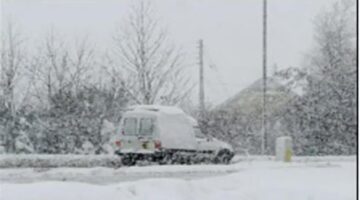 عاصفة ثلجية كبرى دولة أوروبية تعلن حالة الطوارئ بسبب اضطراب