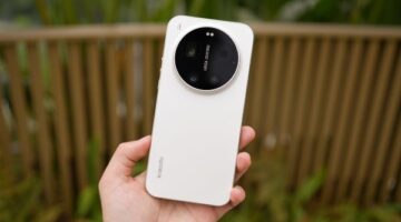 عدسة Leica الاستثنائية شاومي تكشف قدرات هاتف Xiaomi 17 Ultra
