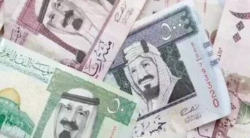 فروق بلغت 4 جنيهات تذبذب أسعار صرف الريال السعودي في.webp